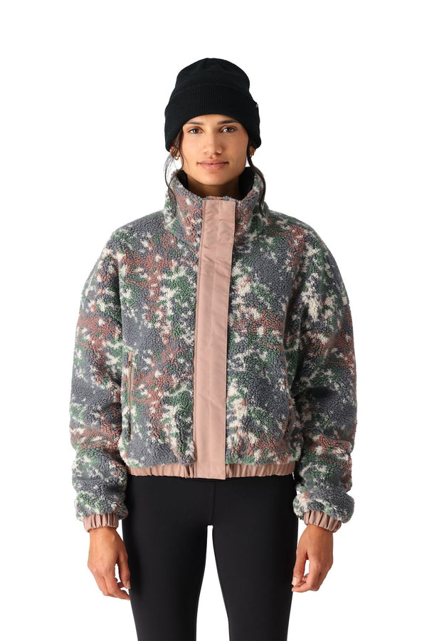 This is an image of 686 Outpost Sherpa Womens Jacket